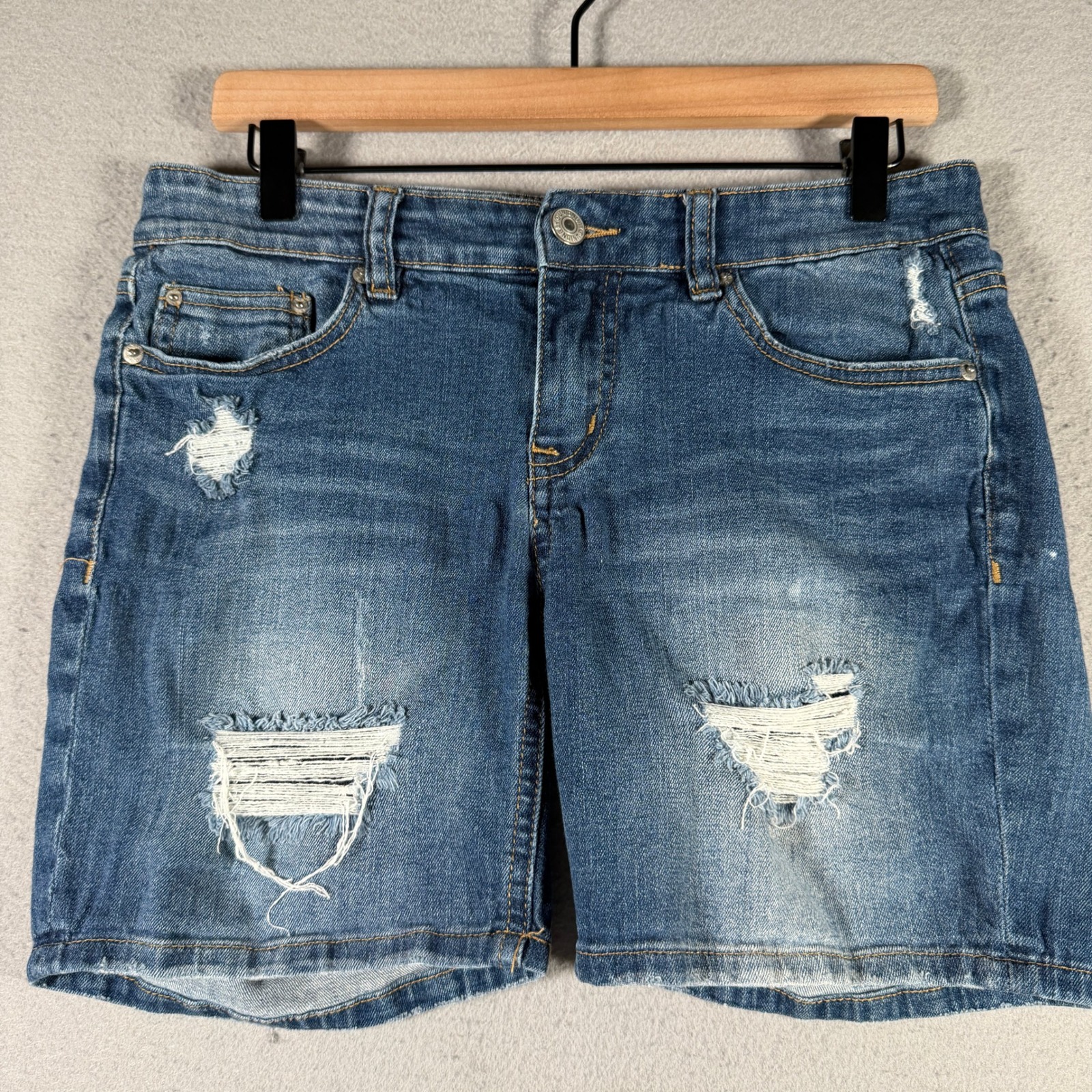 Unionbay Womens Distressed Denim Shorts Blue Size 5 Medium Wash Jb71067
